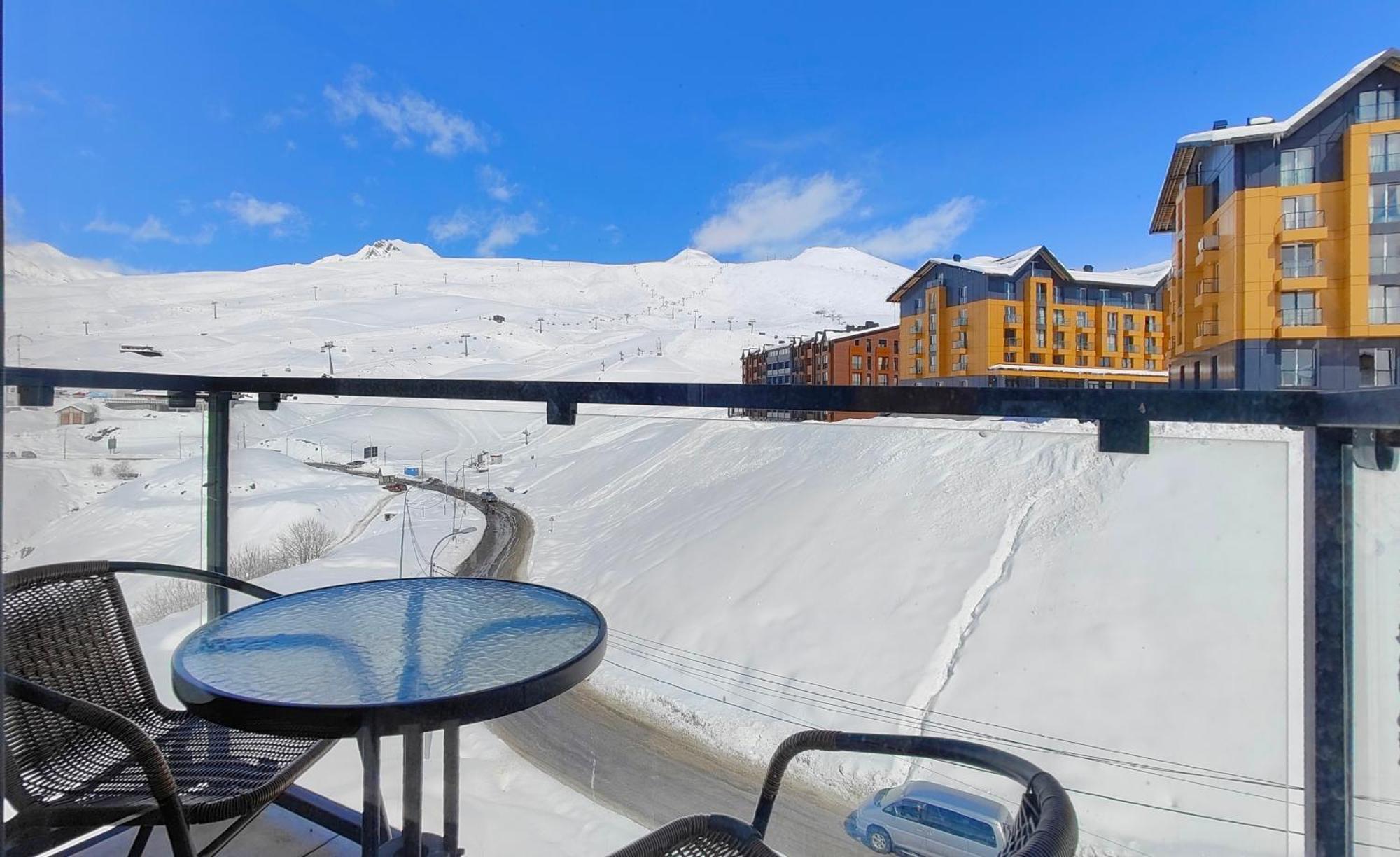 Gvc New Gudauri Twins 413 Mountain View Lägenhet Exteriör bild